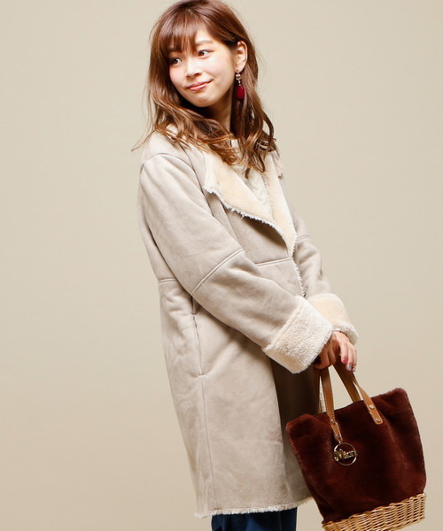 natural couture(ナチュラルクチュール)の「ムートンノーカラーコート(ムートンコート・レディース・ブラック/ベージュ/キャメル・FREE)」の17枚目の写真