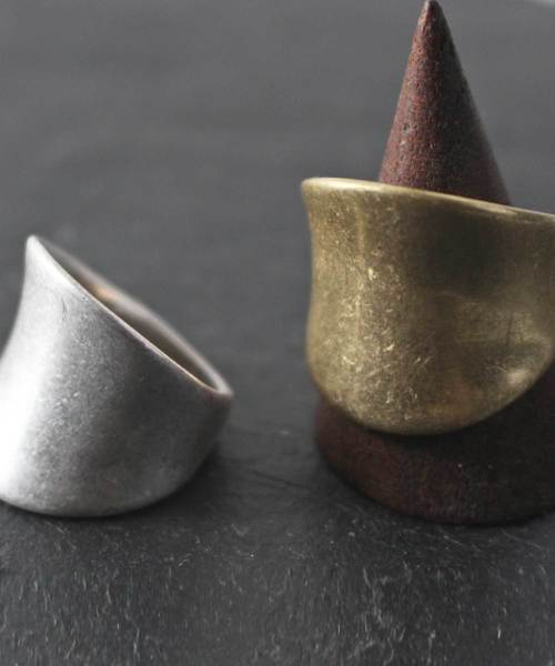 antiqua（アンティカ）の「シンプルデザインリング（リング・レディース・シルバー/ゴールド・FREE）」の3枚目の写真