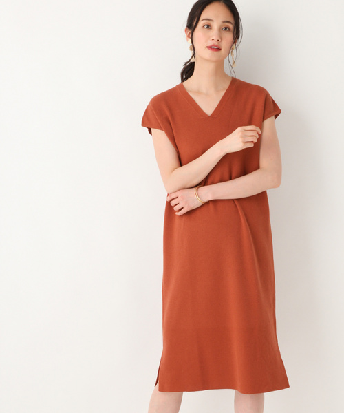 GLOBAL WORK（グローバルワーク）の「洗えるヌキエリVネックワンピ半袖/834288（ワンピース・レディース・ダークブルー/オレンジ系その他/ライトベージュ・FREE）」の3枚目の写真