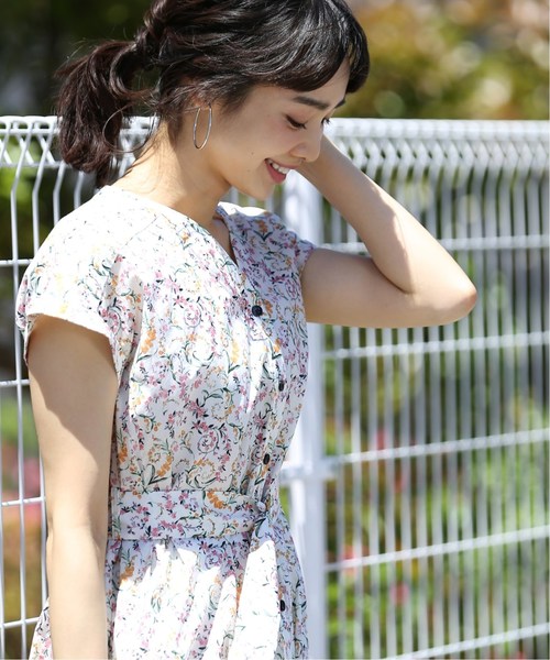 La TOTALITE(ラトータリテ)の「LIBERTY Vネックシャツワンピース【手洗い可能】◆(ワンピース・レディース・レッド/ボルドー/ピンク系その他・FREE)」の9枚目の写真