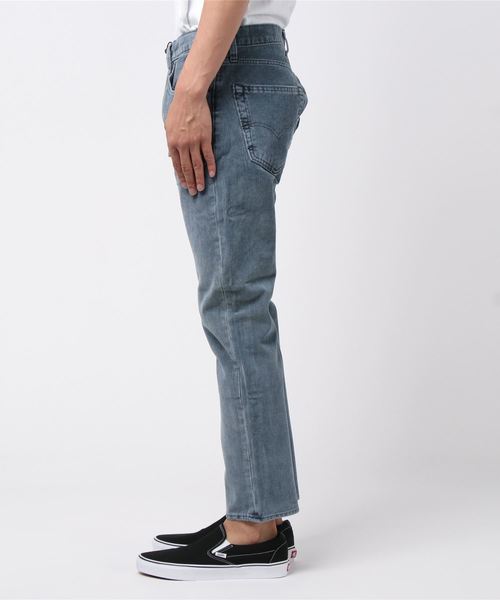 Levi's（リーバイス）の「502(TM)レギュラーテーパード コーデュロイ（その他パンツ・メンズ・ブルー・28inch/29inch/30inch/31inch/W32 L32/W33 L32/W34 L32/W36 L32）」の2枚目の写真