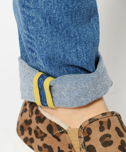 X-girl（エックスガール）の「LIGHTNING SKINNY PANTS（デニムパンツ・レディース・インディゴブルー/ライトインディゴブルー・1/0/2）」の3枚目の写真