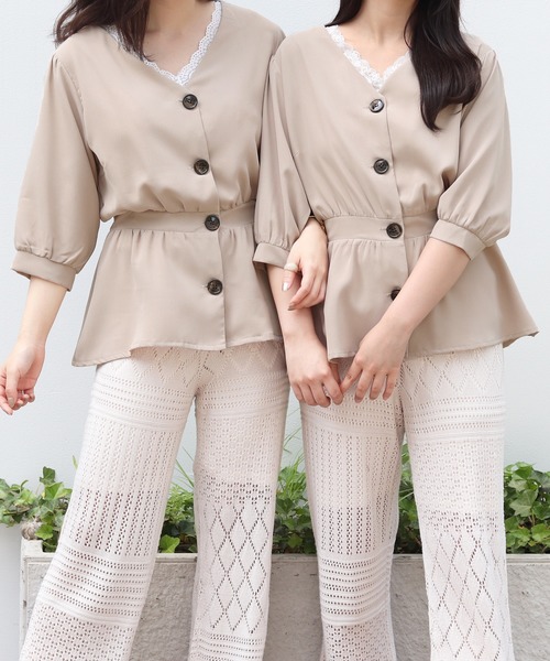 PairPair（ペアペア）の「デカボタンペプラムブラウス（シャツ/ブラウス・レディース・ブラック/ベージュ/モカ・FREE）」の3枚目の写真