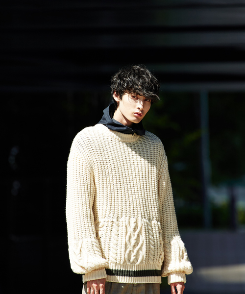 SUPERTHANKS(スーパーサンクス)の「【SUPER THANKS】ビックシルエットニット(ニット/セーター・メンズ・オフホワイト/カーキ・2/3)」の2枚目の写真