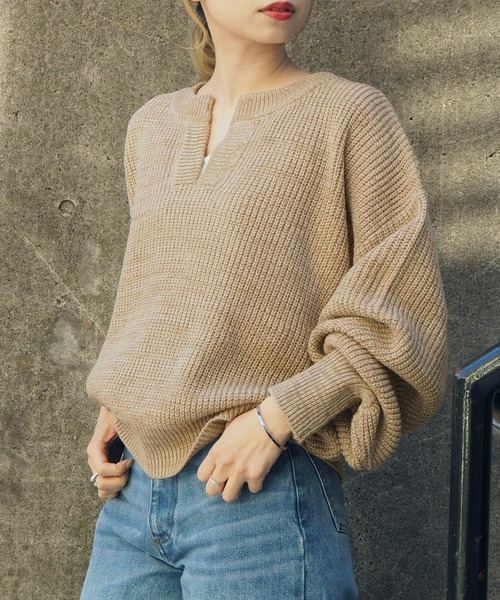 tiptop(ティップトップ)の「<pocket>【ZOZO限定アイテム】バルキーキーネックプルオーバー(ニット/セーター・レディース・ベージュ/ブラウン/アイボリー・FREE)」の1枚目の写真