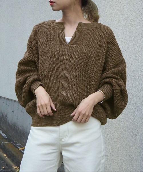 tiptop(ティップトップ)の「<pocket>【ZOZO限定アイテム】バルキーキーネックプルオーバー(ニット/セーター・レディース・ベージュ/ブラウン/アイボリー・FREE)」の3枚目の写真