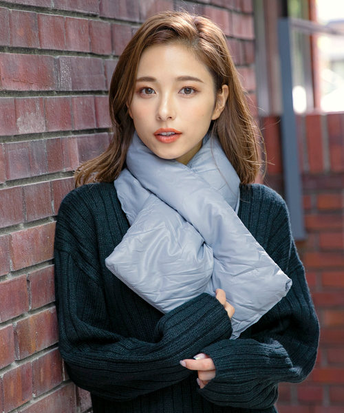 KOBE LETTUCE（コウベレタス）の「ポケッタブル中綿コンパクト（ネックウォーマー/スヌード・レディース・ブラック/グレー/イエロー・FREE）」の3枚目の写真