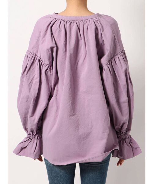 Ungrid(アングリッド)の「スリーブボリュームブラウス(シャツ/ブラウス・レディース・オフホワイト/ブラック/パープル・FREE)」の7枚目の写真