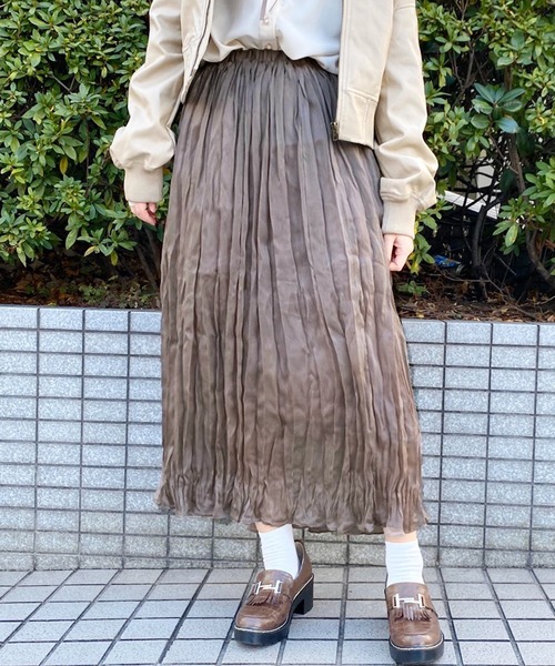 apres jour（アプレジュール）の「ラメクロスクリンクルスカート【ZOZOTOWN限定アイテム】（スカート・レディース・ライトベージュ/ライトブルー/モカ/ミント/オフホワイト/ブラック・フリー）」の8枚目の写真