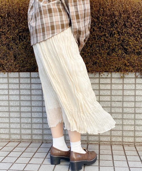 apres jour（アプレジュール）の「ラメクロスクリンクルスカート【ZOZOTOWN限定アイテム】（スカート・レディース・ライトベージュ/ライトブルー/モカ/ミント/オフホワイト/ブラック・フリー）」の9枚目の写真