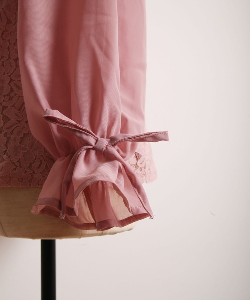 tocco closet(トッコ クローゼット)の「レース切替シフォンスリーブブラウス(シャツ/ブラウス・レディース・オフホワイト/ピンク・M)」の4枚目の写真