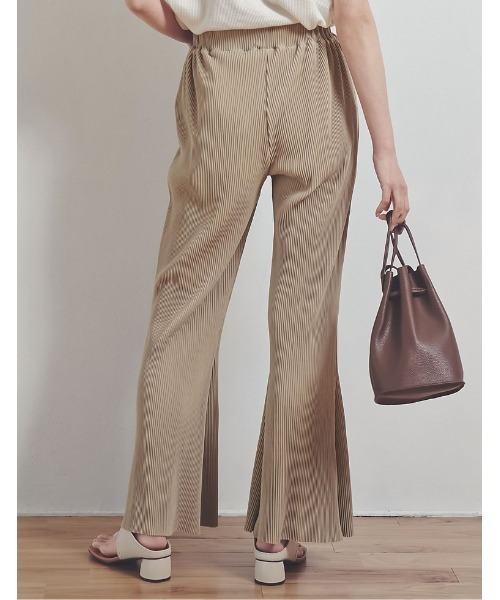 Re:EDIT(リエディ)の「楊柳マットプリーツキックフレアパンツ(その他パンツ・レディース・ブラック/パープル/ミント/ダークブルー/グレイッシュベージュ/モカ・MEDIUM/LARGE/SHORT/TALL)」の21枚目の写真