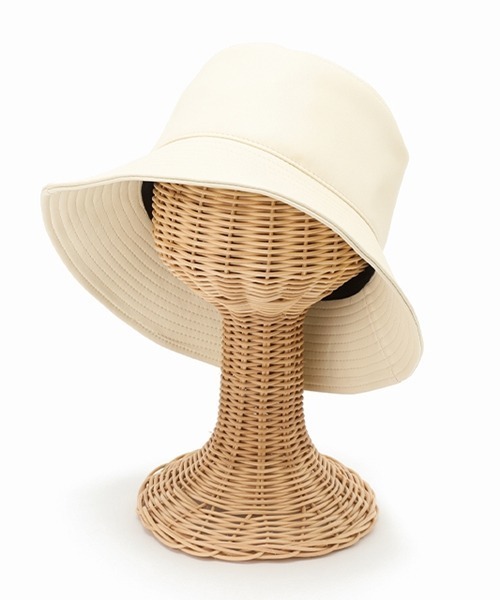 Casselini（キャセリーニ）の「Casselini（キャセリーニ)フェイクレザーバケット（ハット・レディース・ブラウン/アイボリー/ブラック×ホワイト・FREE）」の2枚目の写真