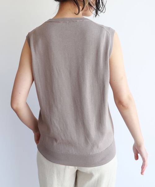 andme(アンドミー)の「UV抗菌防臭コットンニットノースリーブトップス(ニット/セーター・レディース・ブラック/ベージュ/ネイビー/オフホワイト/グレー系その他・M/L)」の22枚目の写真