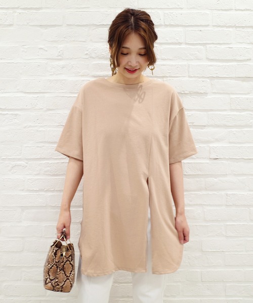 DouDou(ドゥドゥ)の「2WAYスリット7分T(Tシャツ/カットソー・レディース・オフホワイト/ピンク/カーキ/グレー系その他/グレー/バイオレット/サンドベージュ・FREE)」の5枚目の写真