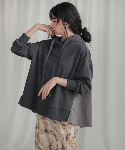 Bab（バブ）の「バックシャンパーカープルオーバー（パーカー・レディース・チャコールグレー/ブラック/ベージュ/モカ・FREE）」の10枚目の写真