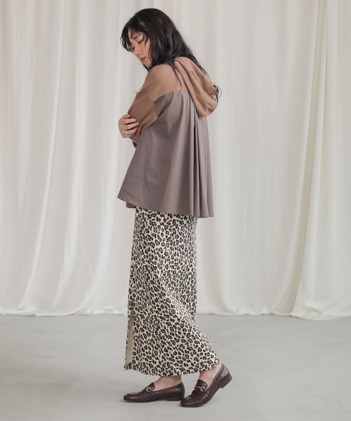 Bab（バブ）の「バックシャンパーカープルオーバー（パーカー・レディース・チャコールグレー/ブラック/ベージュ/モカ・FREE）」の22枚目の写真