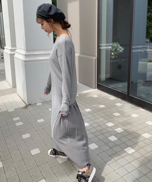 audrey and john wad(オードリーアンドジョンワッド)の「プリーツドッキングニットワンピース(前後2way)(ワンピース・レディース・ブラック/グレー/キャメル・マルチサイズ)」の13枚目の写真