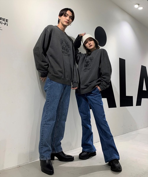 WKNDRS（ウィーキャンドース）の「WKNDRS／スマイルプリントスウェット　2922457（スウェット・メンズ・パープル/ブルー/グレー・MEDIUM/LARGE）」の4枚目の写真