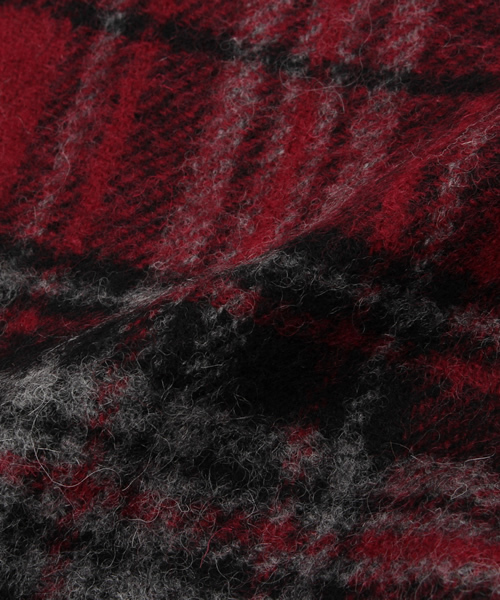 HARE（ハレ）の「ラムウールコンチェックマフラー【HARE】（マフラー・メンズ・オフホワイト/グレー/ボルドー/ネイビー・ONE SIZE）」の7枚目の写真