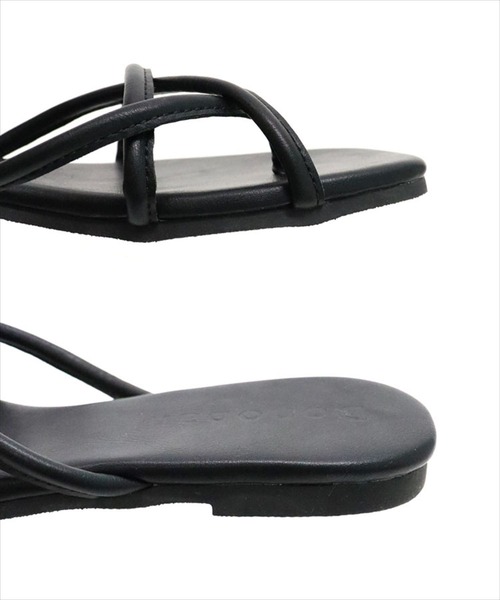 DONOBAN(ドノバン)の「ふらっとトングサンダル(サンダル・レディース・ホワイト/ブラック/シルバー/ゴールド系その他/グレイッシュベージュ・22.5cm/23.5cm/23.0cm/24.0cm)」の14枚目の写真