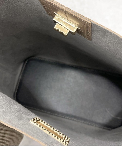 apres jour mignon（アプレジュールミニョン）の「【apresjour mignon×ARIAZ】ポーチ付き型押しショルダーバッグ（ショルダーバッグ・レディース・モカ/ダークブラウン/ブラック・ONESIZE）」の10枚目の写真