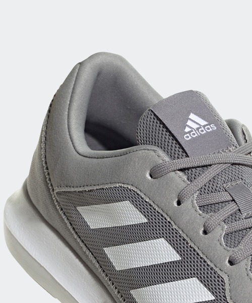 adidas（アディダス）の「コアレーサー [Coreracer] アディダス