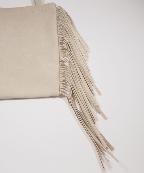 Ms.yuu by Nothing And Others(ミスユーバイナッシングアンドアザーズ)の「【Msyuu/ミスユー】 Fringe Suede Tote Bag / フリンジスエードトートバッグ(トートバッグ・レディース・ベージュ/グレー・FREE)」の5枚目の写真