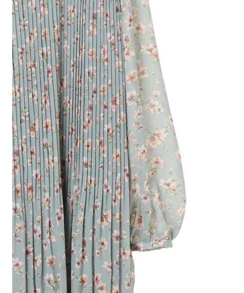 AMERICAN HOLIC（アメリカンホリック）の「花柄プリーツワンピース（ワンピース・レディース・サックスブルー/その他14・FREE）」の8枚目の写真