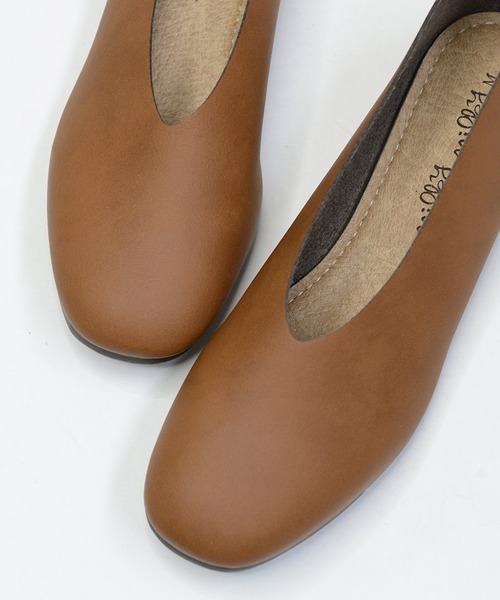 shopnikoniko(ショップニコニコ)の「スクエアトゥフラットパンプス(パンプス・レディース・ベージュ/ブラック/キャメル・S/M/L/LL)」の9枚目の写真