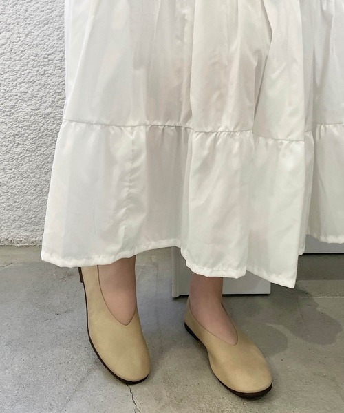 shopnikoniko(ショップニコニコ)の「スクエアトゥフラットパンプス(パンプス・レディース・ベージュ/ブラック/キャメル・S/M/L/LL)」の22枚目の写真