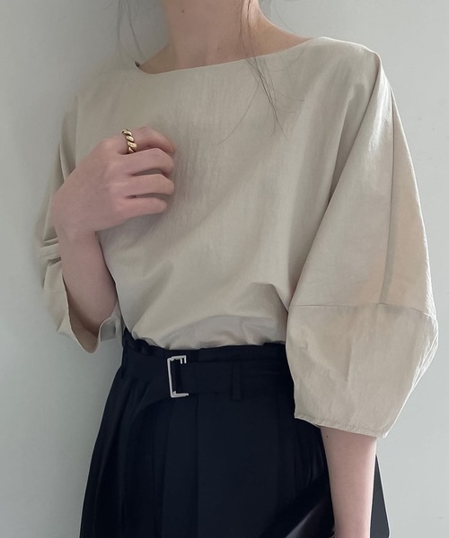 Girly Doll(ガーリードール)の「ボリュームスリーブブラウス(シャツ/ブラウス・レディース・ブルーグレー/ホワイト/ベージュ・FREE)」の3枚目の写真