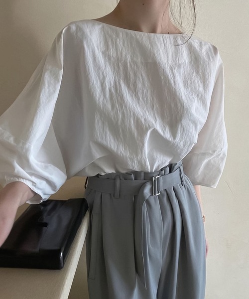 Girly Doll(ガーリードール)の「ボリュームスリーブブラウス(シャツ/ブラウス・レディース・ブルーグレー/ホワイト/ベージュ・FREE)」の14枚目の写真