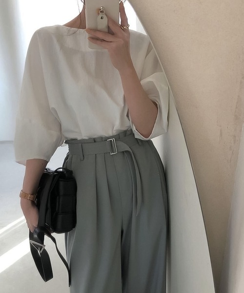 Girly Doll(ガーリードール)の「ボリュームスリーブブラウス(シャツ/ブラウス・レディース・ブルーグレー/ホワイト/ベージュ・FREE)」の12枚目の写真