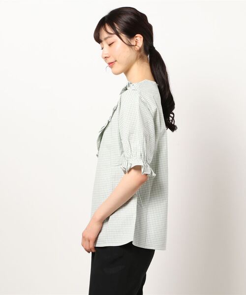 ehka sopo（エヘカソポ）の「【橋下美好×ehka sopo】切替フリルブラウス（シャツ/ブラウス・レディース・ベージュ/オフホワイト/ブラック/ミント・ﾌﾘ-）」の5枚目の写真