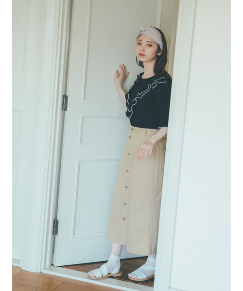 ehka sopo（エヘカソポ）の「【橋下美好×ehka sopo】切替フリルブラウス（シャツ/ブラウス・レディース・ベージュ/オフホワイト/ブラック/ミント・ﾌﾘ-）」の16枚目の写真