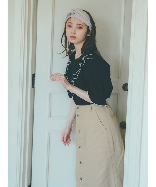 ehka sopo（エヘカソポ）の「【橋下美好×ehka sopo】切替フリルブラウス（シャツ/ブラウス・レディース・ベージュ/オフホワイト/ブラック/ミント・ﾌﾘ-）」の18枚目の写真