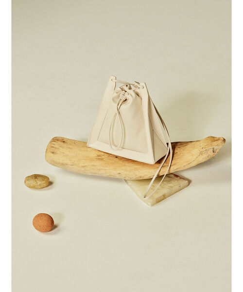 Ray BEAMS（レイビームス）の「RBS / トリム バッグ（ショルダーバッグ・レディース・ブラック/オフホワイト・ONE SIZE）」の3枚目の写真