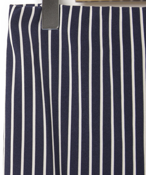 FREE'S MART（フリーズマート）の「ストライプ柄タイトスカート（スカート・レディース・ネイビー・M）」の3枚目の写真