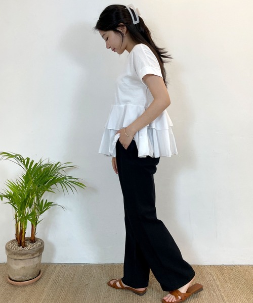 CEMONEMO（セモネモ）の「裾フリル 切り替え 半袖 カットソー（Tシャツ/カットソー・レディース・ブラック/ホワイト・FREE）」の10枚目の写真