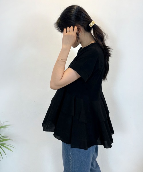CEMONEMO（セモネモ）の「裾フリル 切り替え 半袖 カットソー（Tシャツ/カットソー・レディース・ブラック/ホワイト・FREE）」の18枚目の写真