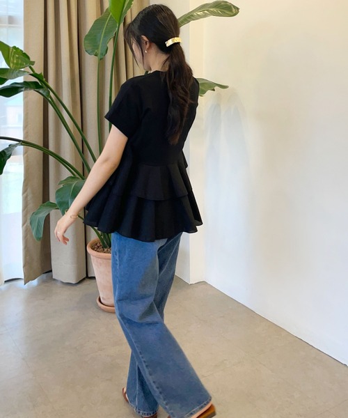 CEMONEMO（セモネモ）の「裾フリル 切り替え 半袖 カットソー（Tシャツ/カットソー・レディース・ブラック/ホワイト・FREE）」の21枚目の写真