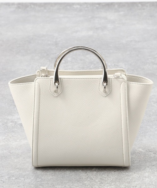 A part by(アパートバイ)の「メタルハンドルミドルバッグ 959523(ショルダーバッグ・レディース・ブラック/アイボリー・FREE)」の8枚目の写真