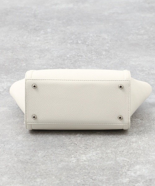 A part by(アパートバイ)の「メタルハンドルミドルバッグ 959523(ショルダーバッグ・レディース・ブラック/アイボリー・FREE)」の10枚目の写真