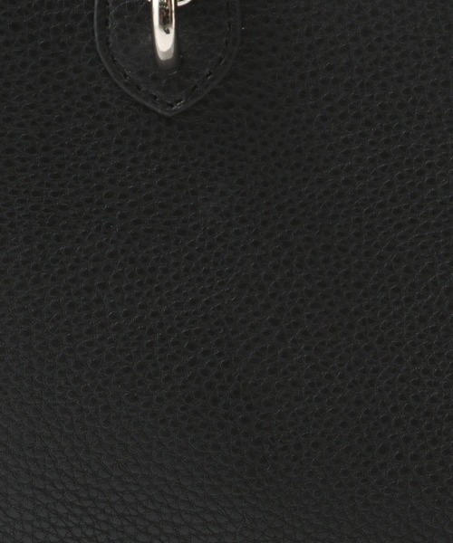 A part by(アパートバイ)の「メタルハンドルミドルバッグ 959523(ショルダーバッグ・レディース・ブラック/アイボリー・FREE)」の18枚目の写真