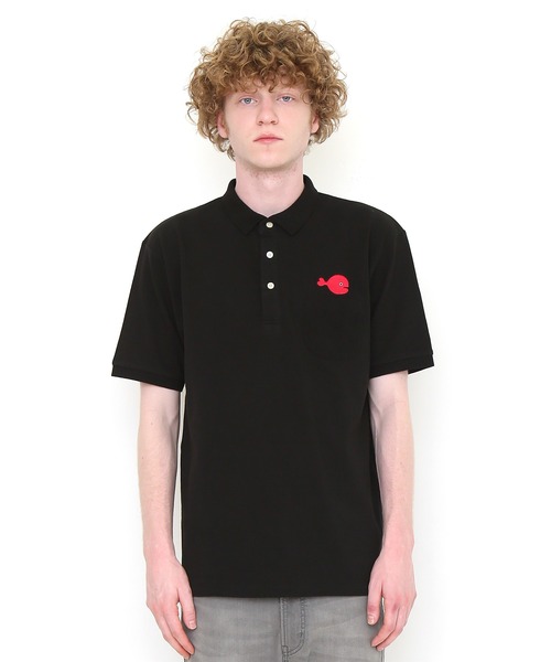 Design Tshirts Store graniph（デザイン　ティーシャツ　ストア　グラニフ）の「きんぎょがにげた金魚鉢 (五味太郎) ｜コラボポロシャツ（ポロシャツ・メンズ・ブラック・LARGE/X-SMALL/MEDIUM/SMALL）」の9枚目の写真