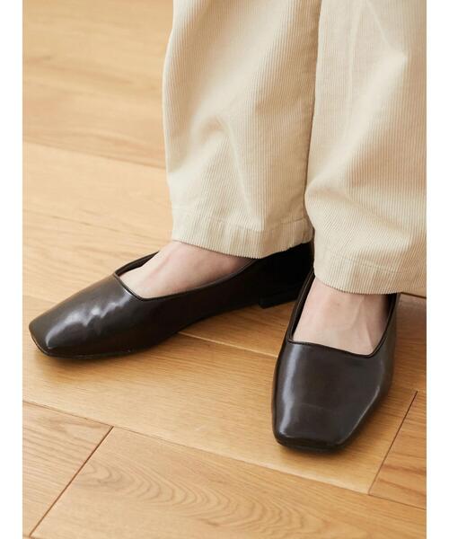 CRAFT STANDARD BOUTIQUE(クラフトスタンダードブティック)の「ふっくらクッションスクエアフラットシューズ *(パンプス・レディース・ブラック/ブラウン・M/L/S)」の12枚目の写真