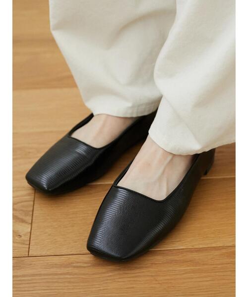 CRAFT STANDARD BOUTIQUE(クラフトスタンダードブティック)の「ふっくらクッションスクエアフラットシューズ *(パンプス・レディース・ブラック/ブラウン・M/L/S)」の3枚目の写真