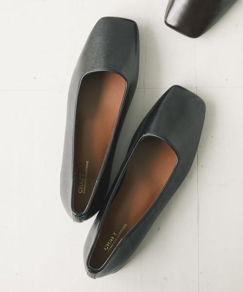 CRAFT STANDARD BOUTIQUE(クラフトスタンダードブティック)の「ふっくらクッションスクエアフラットシューズ *(パンプス・レディース・ブラック/ブラウン・M/L/S)」の16枚目の写真