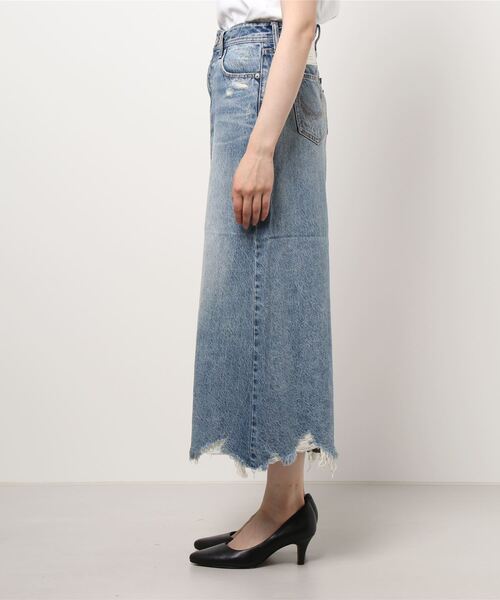 RODEO CROWNS WIDE BOWL（ロデオクラウンズワイドボウル）の「ヘムクラッシュデニムマキシスカート（デニムスカート・レディース・ブルー・SMALL/MEDIUM/X-SMALL）」の2枚目の写真